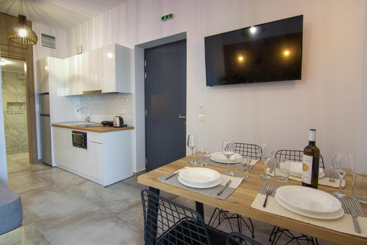 Onar Limnos II Luxury Apartments Moudhros Ngoại thất bức ảnh